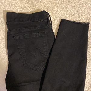 MOTHER The Looker Jeans Ankle Fray Raw Hem Not Guilty Black 29